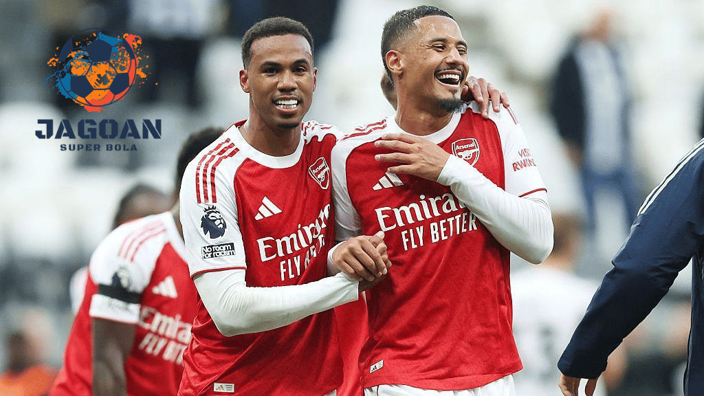 Jagoan Super Bola - Platform taruhan bola parlay terpercaya dengan analisis mendalam Premier League Arsenal oleh Gary Neville dan Jamie Carragher tentang pengaruh Gabriel