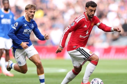 Everton Tahan Manchester United 2-2 di Liga Inggris